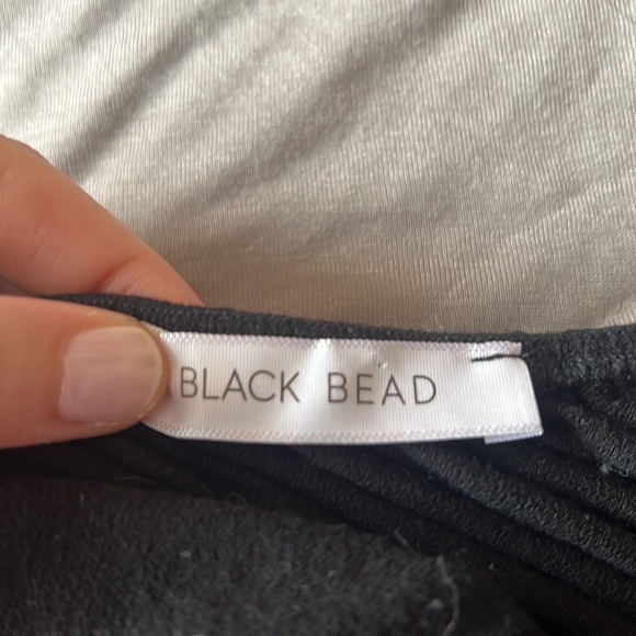 Super cute going out top purchased at M - Picture 2 of 2